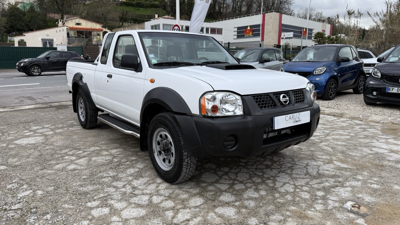 NISSAN NP300 Pick Up King Cab 2.5 DCI 133cv 4X4 XE